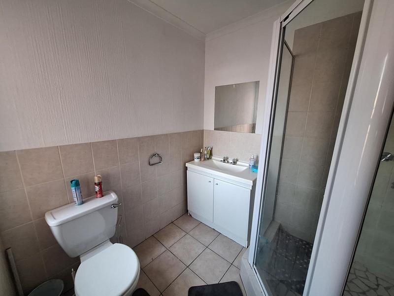 To Let 2 Bedroom Property for Rent in Vorna Valley Gauteng