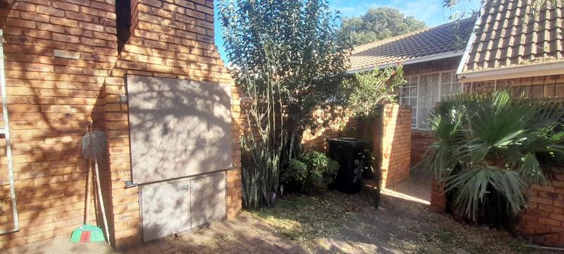 To Let 2 Bedroom Property for Rent in Zwartkop Gauteng