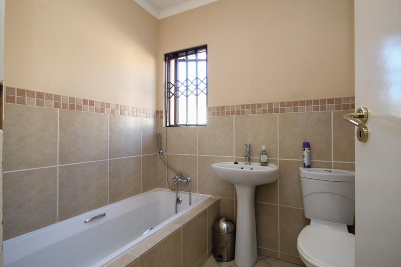 3 Bedroom Property for Sale in Thatchfield Gauteng