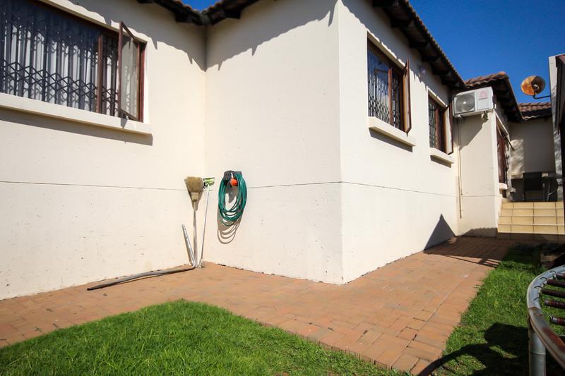 3 Bedroom Property for Sale in Thatchfield Gauteng