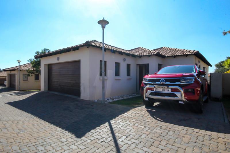3 Bedroom Property for Sale in Thatchfield Gauteng
