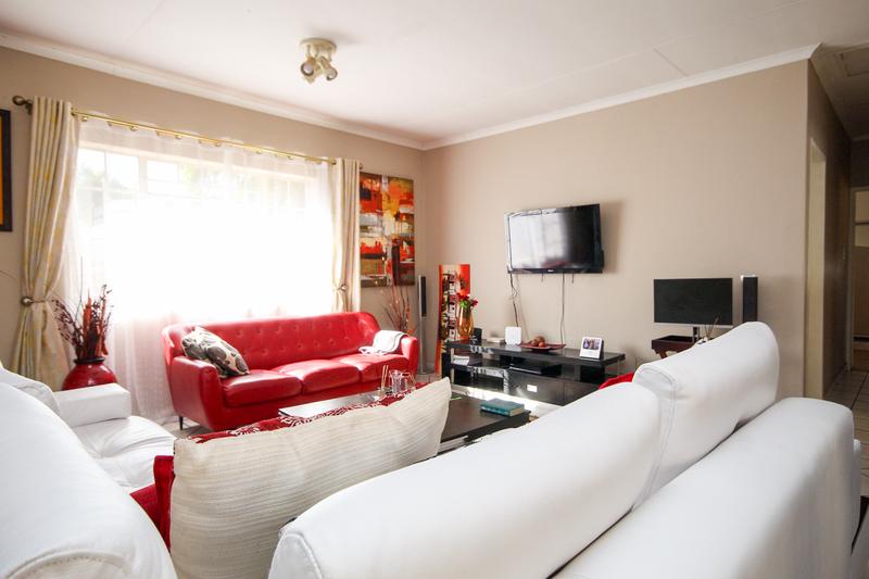 3 Bedroom Property for Sale in Thatchfield Gauteng