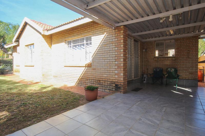 3 Bedroom Property for Sale in Thatchfield Gauteng