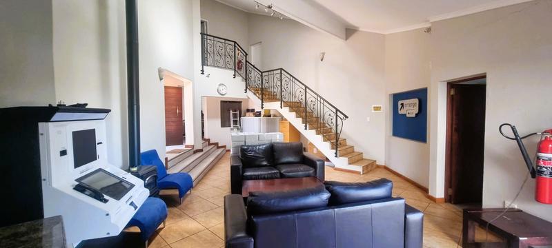 5 Bedroom Property for Sale in Zwartkop Gauteng