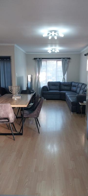 2 Bedroom Property for Sale in Northmead Gauteng