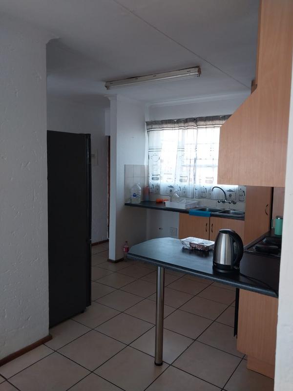 2 Bedroom Property for Sale in Sonneveld Gauteng