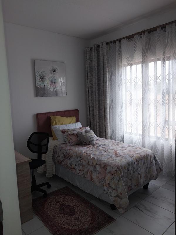 To Let 2 Bedroom Property for Rent in Pomona Gauteng