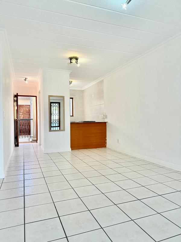 To Let 2 Bedroom Property for Rent in Sandown Gauteng