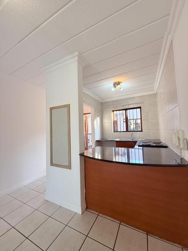 To Let 2 Bedroom Property for Rent in Sandown Gauteng