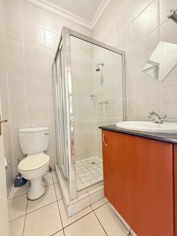 To Let 2 Bedroom Property for Rent in Sandown Gauteng