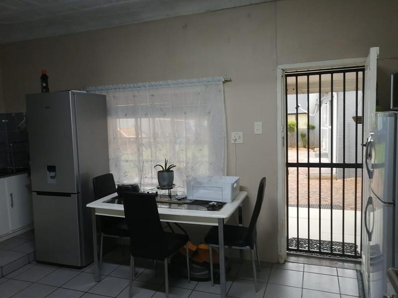 2 Bedroom Property for Sale in Westdene Gauteng