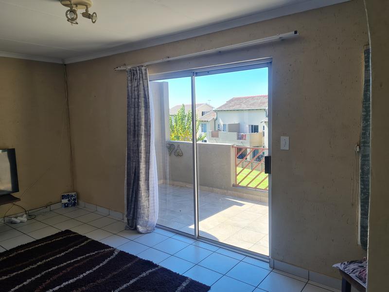 To Let 2 Bedroom Property for Rent in Bromhof Gauteng