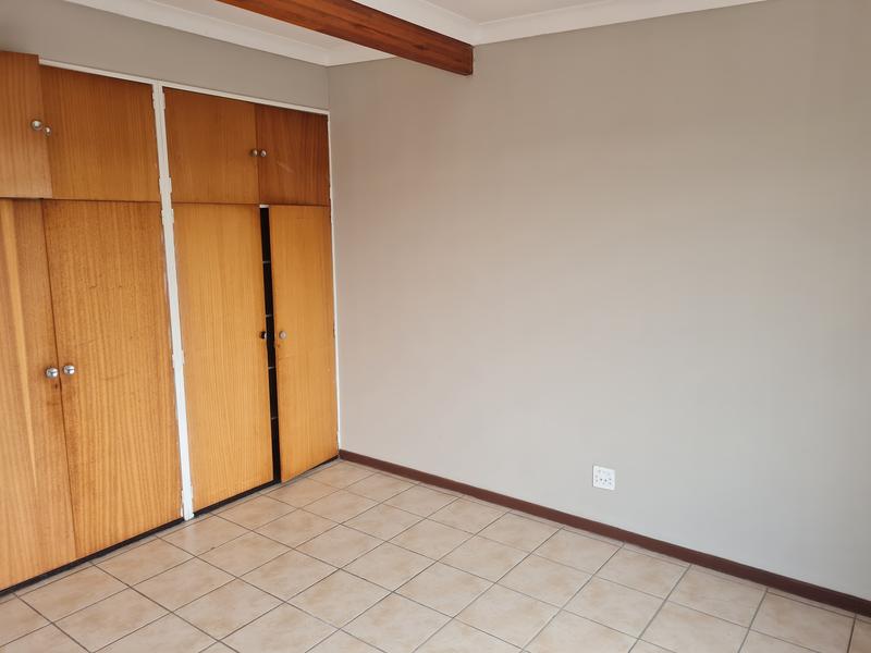 To Let 1 Bedroom Property for Rent in Florida Park Gauteng