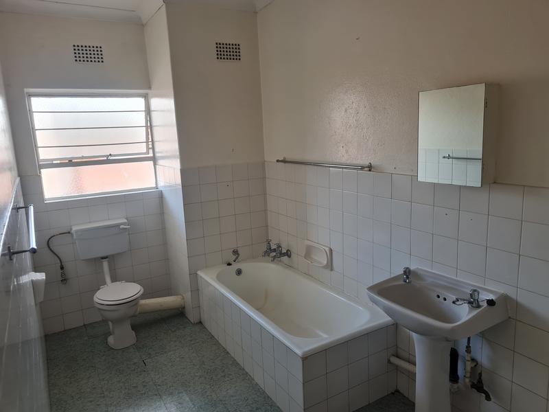 To Let 1 Bedroom Property for Rent in Florida Park Gauteng