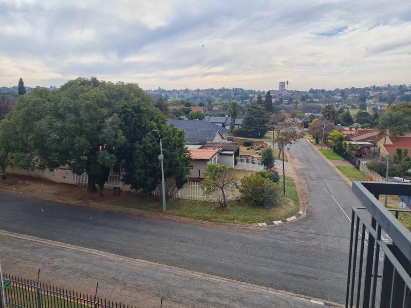 To Let 2 Bedroom Property for Rent in Florida Park Gauteng