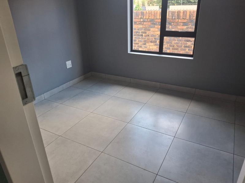 To Let 2 Bedroom Property for Rent in Vanderbijlpark SE 3 Gauteng