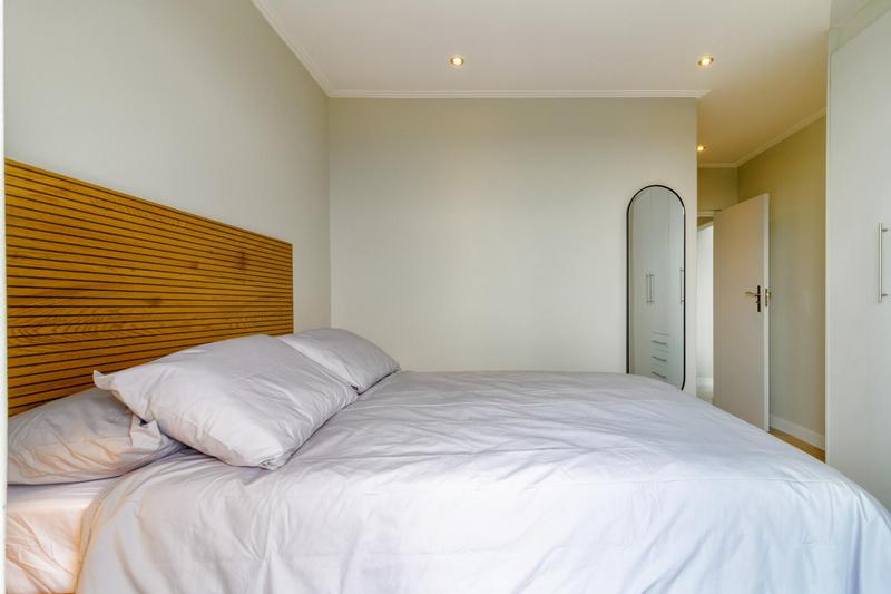 2 Bedroom Property for Sale in Rosebank Gauteng