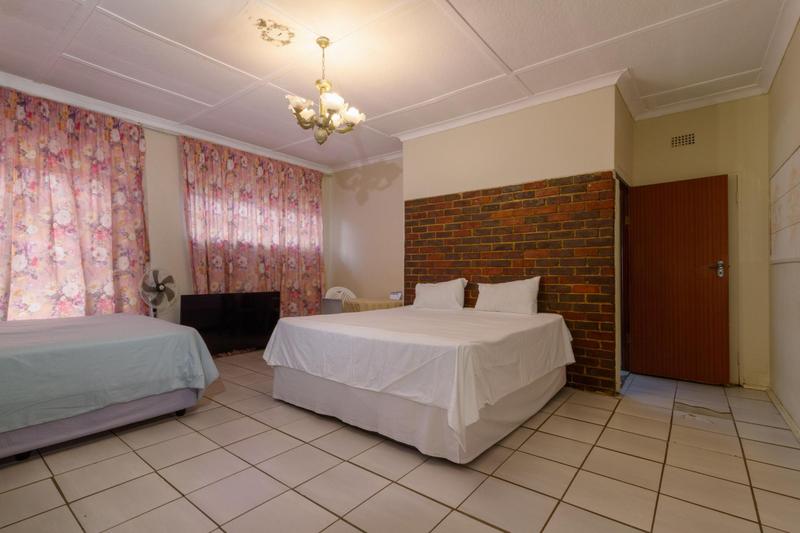 4 Bedroom Property for Sale in Witpoortjie Gauteng