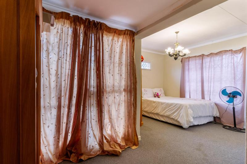 4 Bedroom Property for Sale in Witpoortjie Gauteng