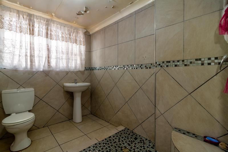 4 Bedroom Property for Sale in Witpoortjie Gauteng