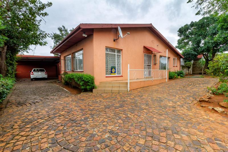 4 Bedroom Property for Sale in Witpoortjie Gauteng