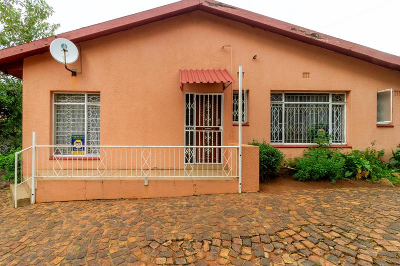 4 Bedroom Property for Sale in Witpoortjie Gauteng