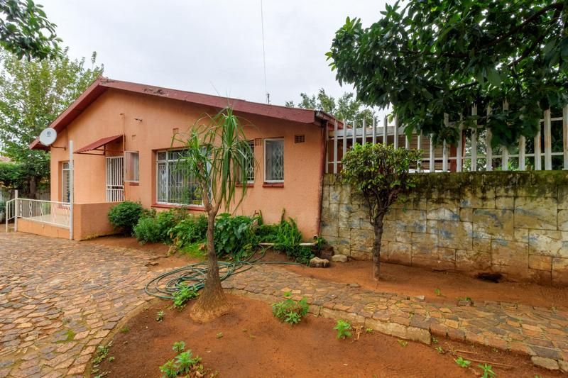 4 Bedroom Property for Sale in Witpoortjie Gauteng