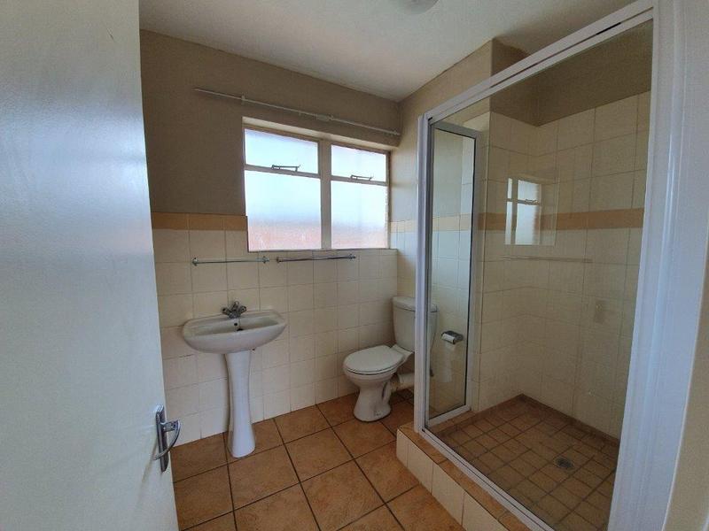 2 Bedroom Property for Sale in Die Wilgers Gauteng