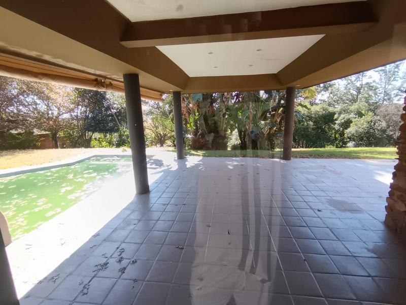 To Let 4 Bedroom Property for Rent in Little Falls Gauteng