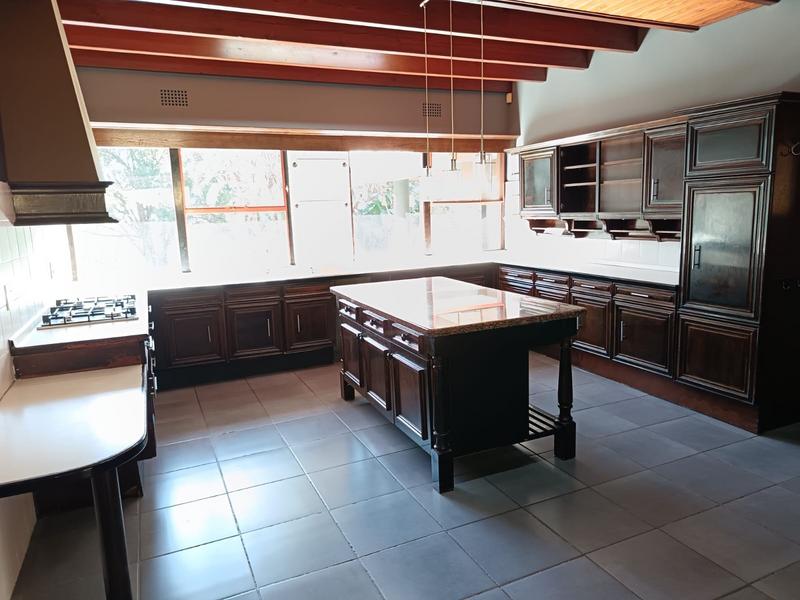 To Let 4 Bedroom Property for Rent in Little Falls Gauteng