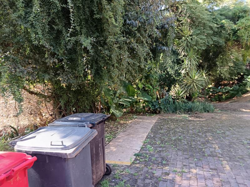 To Let 4 Bedroom Property for Rent in Little Falls Gauteng