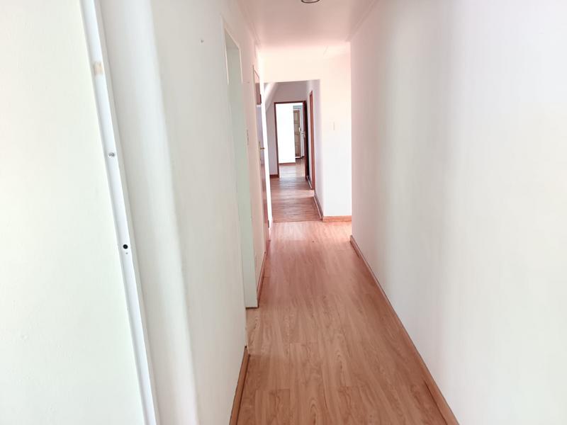 To Let 4 Bedroom Property for Rent in Little Falls Gauteng