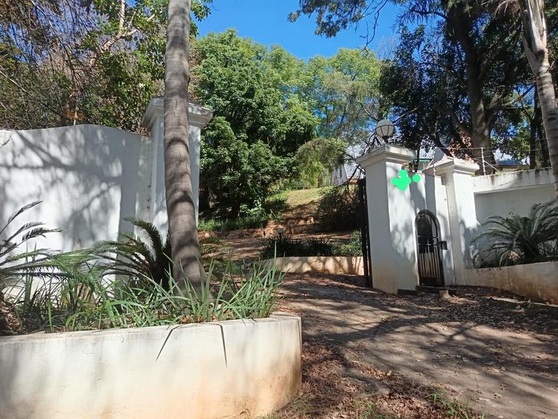 To Let 4 Bedroom Property for Rent in Little Falls Gauteng