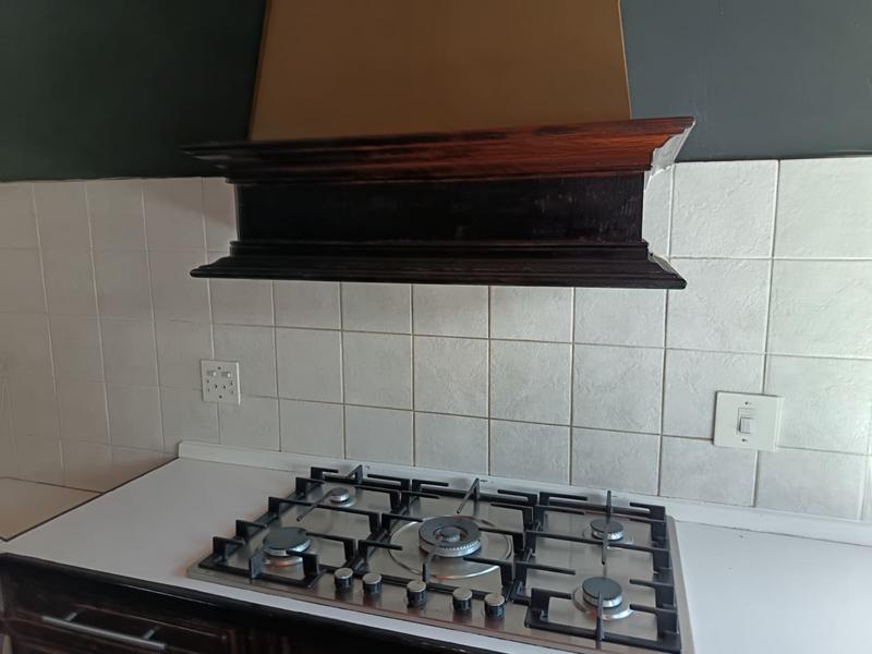 To Let 4 Bedroom Property for Rent in Little Falls Gauteng