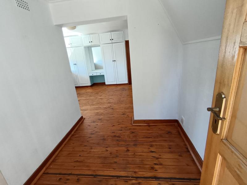 To Let 4 Bedroom Property for Rent in Little Falls Gauteng