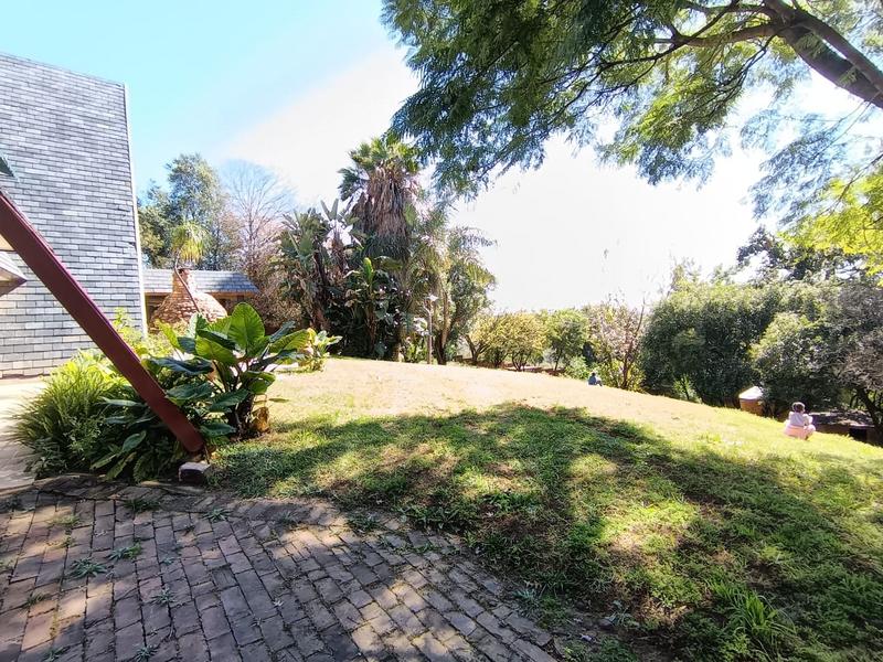 To Let 4 Bedroom Property for Rent in Little Falls Gauteng