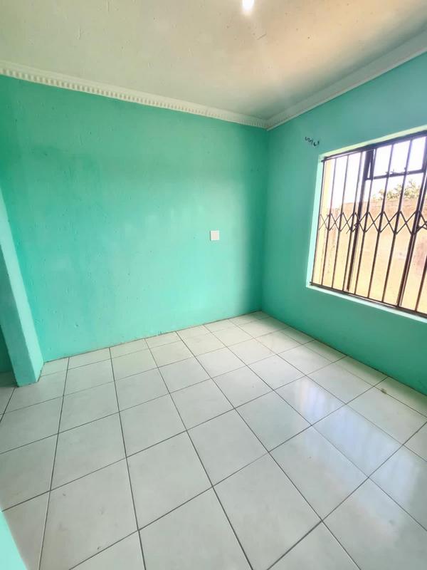 To Let 1 Bedroom Property for Rent in Naledi Gauteng