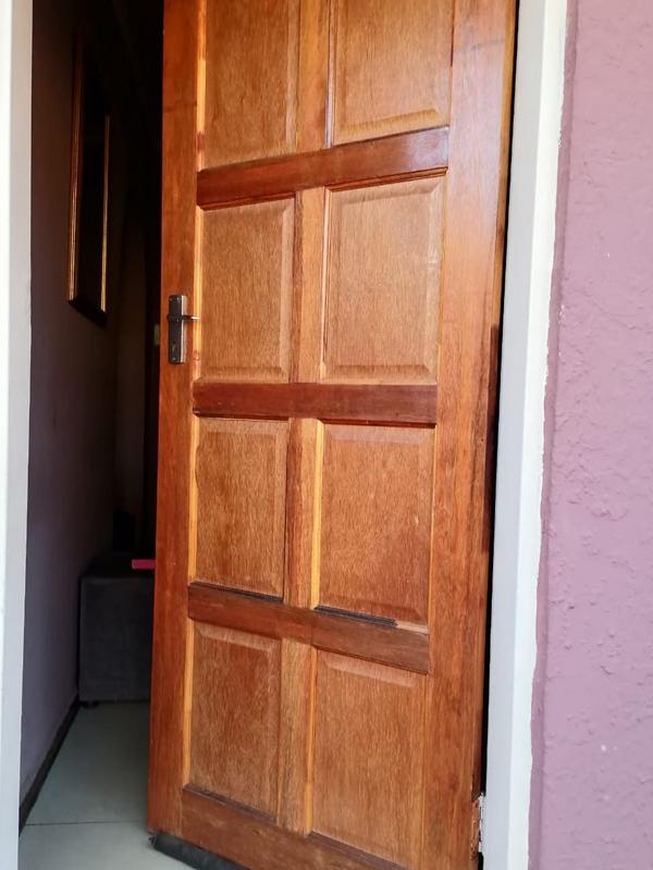 To Let 1 Bedroom Property for Rent in Protea North Gauteng