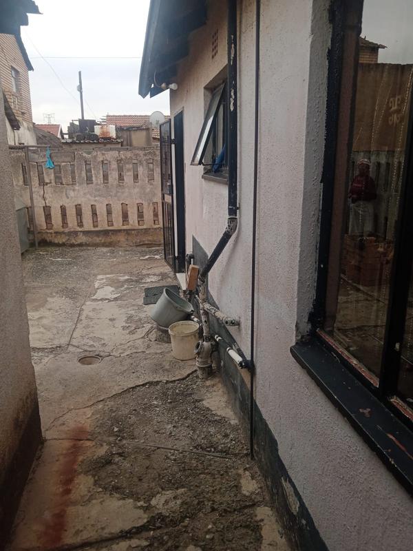 2 Bedroom Property for Sale in Jabulani Gauteng