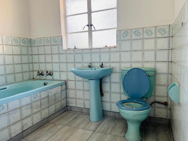 To Let 3 Bedroom Property for Rent in Fleurhof Gauteng
