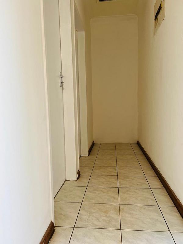 To Let 3 Bedroom Property for Rent in Fleurhof Gauteng
