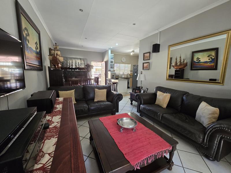 2 Bedroom Property for Sale in Equestria Gauteng