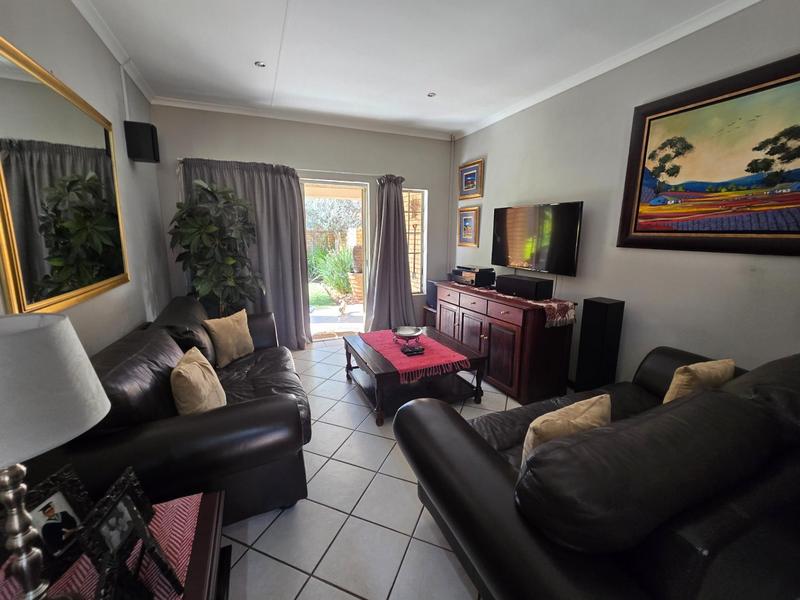 2 Bedroom Property for Sale in Equestria Gauteng