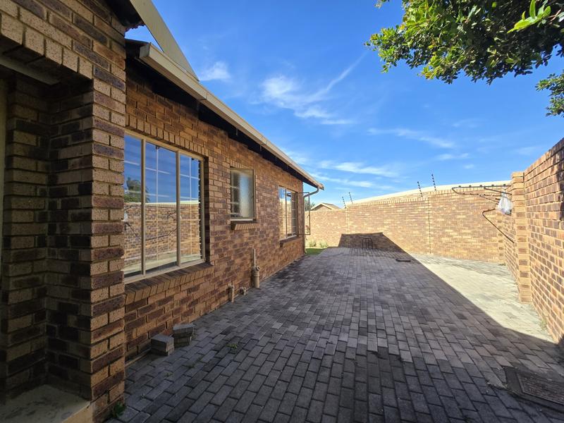 3 Bedroom Property for Sale in Equestria Gauteng