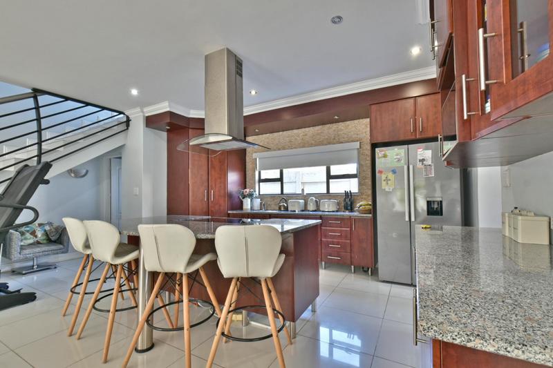 4 Bedroom Property for Sale in Brackendowns Gauteng