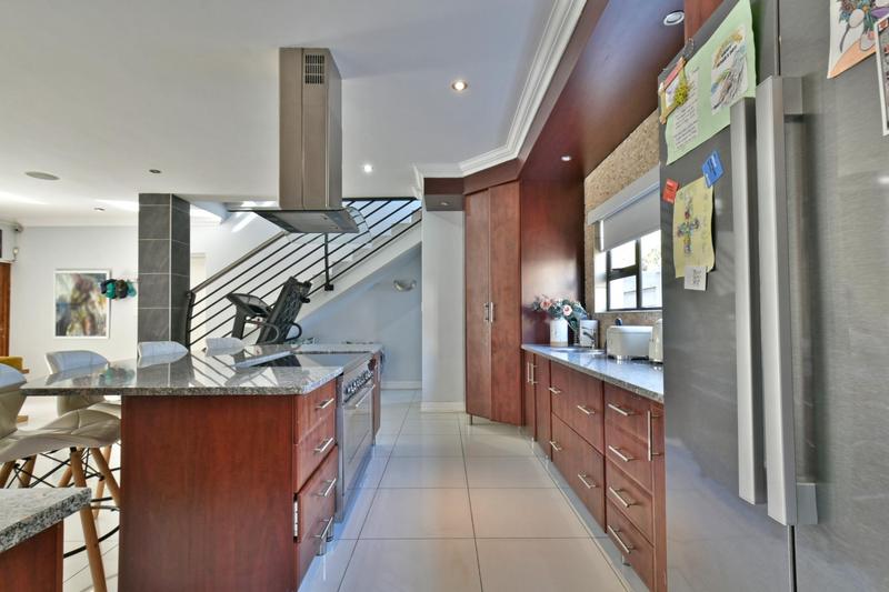 4 Bedroom Property for Sale in Brackendowns Gauteng