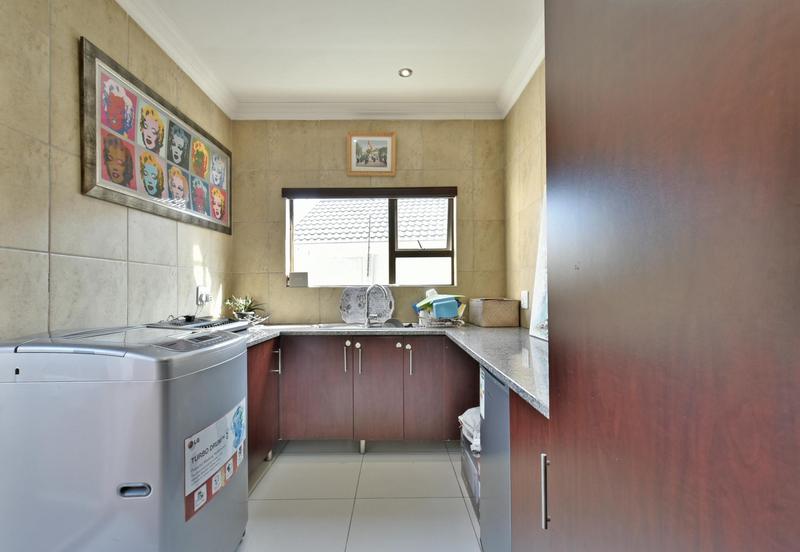 4 Bedroom Property for Sale in Brackendowns Gauteng
