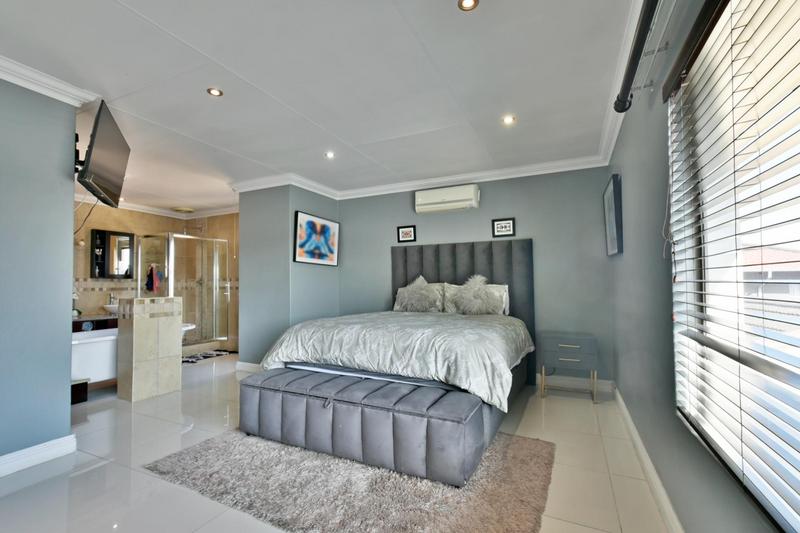 4 Bedroom Property for Sale in Brackendowns Gauteng