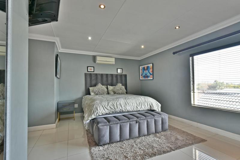 4 Bedroom Property for Sale in Brackendowns Gauteng