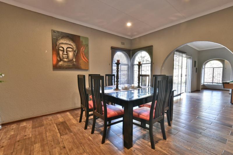 4 Bedroom Property for Sale in Glenvista Gauteng